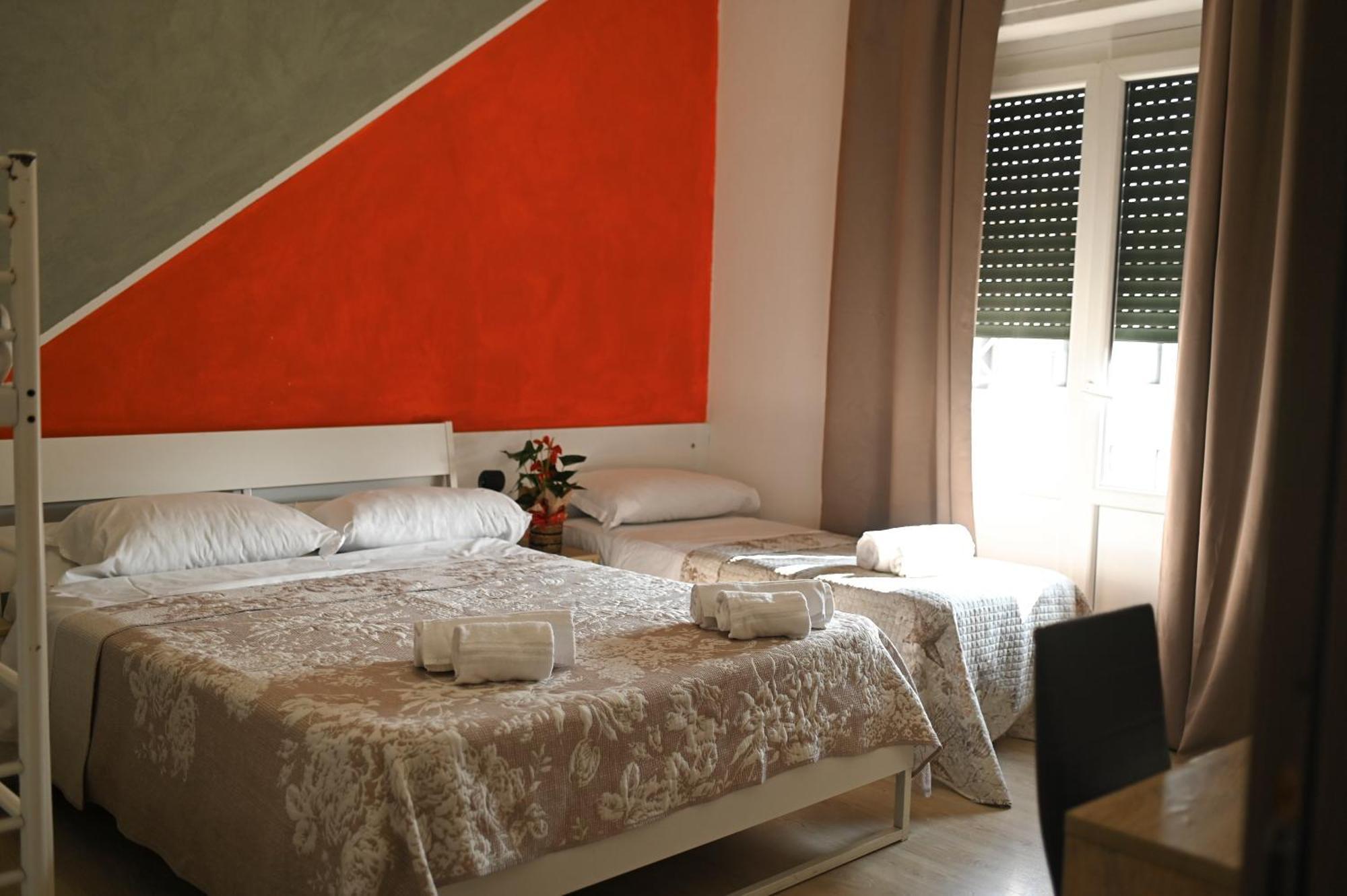 La Gloria Rho Private Rooms Only מראה חיצוני תמונה